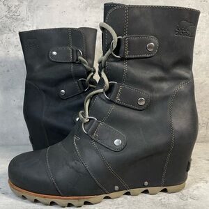 Sorel Black Joan Of Arctic size 10 womens